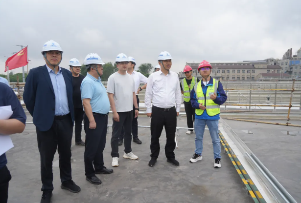 副市长季震调研长泾镇印染园区建设工作