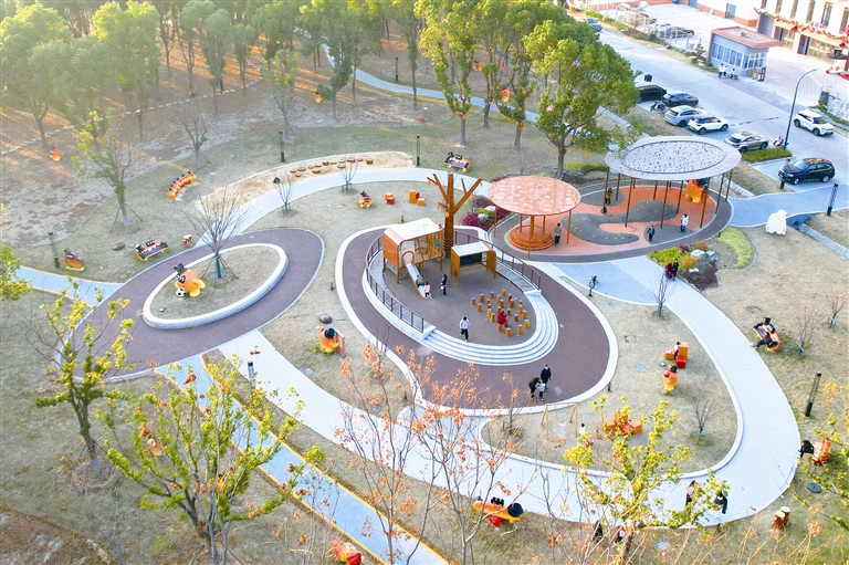 荒地变公园 绘就幸福景