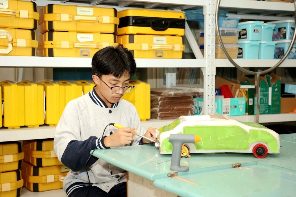 洪福昊同学入选2026年江苏省“新时代好少年”