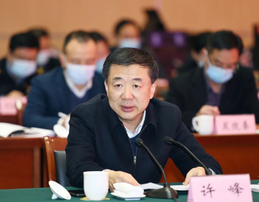 无锡市委常委,江阴市委书记许峰,市领导陈兴华,程政,赵强,杨晓妮,陈涵