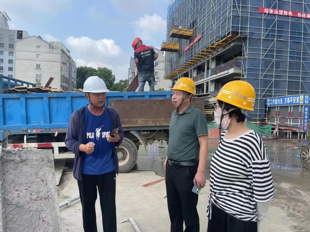 江阴市人民政府门户网-市住建局建工中心开展扬尘治理和建筑垃圾管理专项行动
