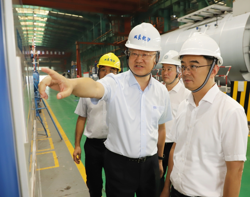 紧绷“安全弦” 守牢 “安全线”