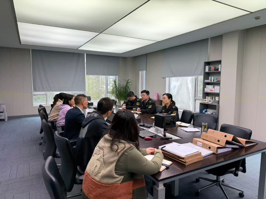 在线会诊 开方纾困