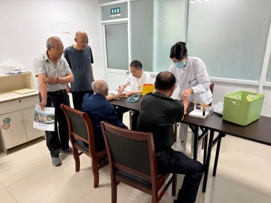 江阴圆满完成2026年度重点优抚对象短期疗养与医疗巡诊工作
