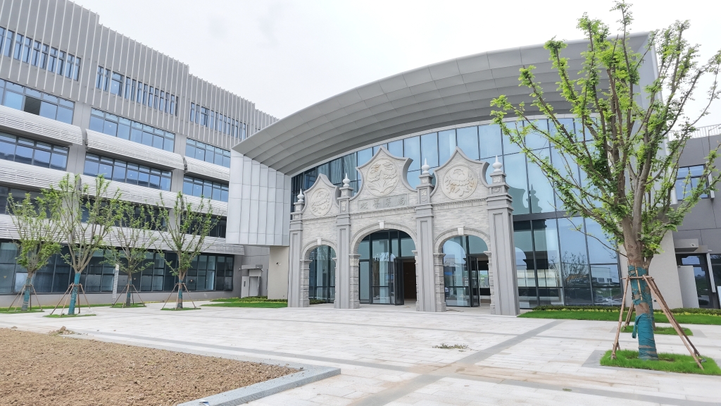 江阴市顾明远高级中学（南菁高中绮山湖分校）即将投用